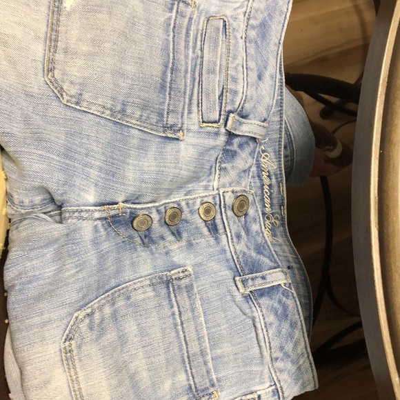 AMERICAN EAGLE BUTTON DISTRESSED Light Blue Jeans. Size 6R. #2. American Eagle - Picture 3 of 14